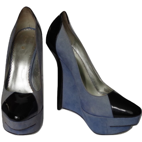 Bebe "France" Suede & Patent Wedge/Platform Pump- Sz. 7 - Picture 2 of 16